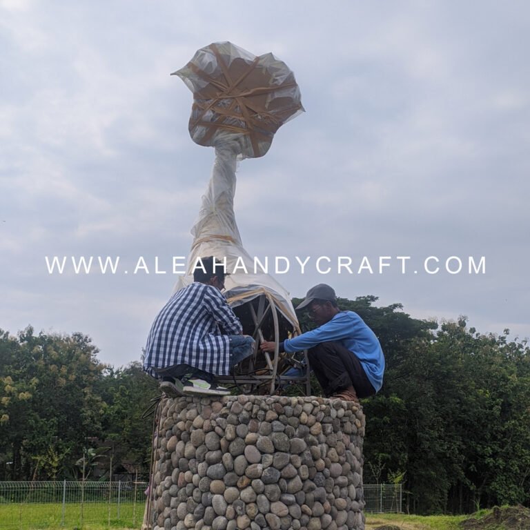 Patung Kuningan